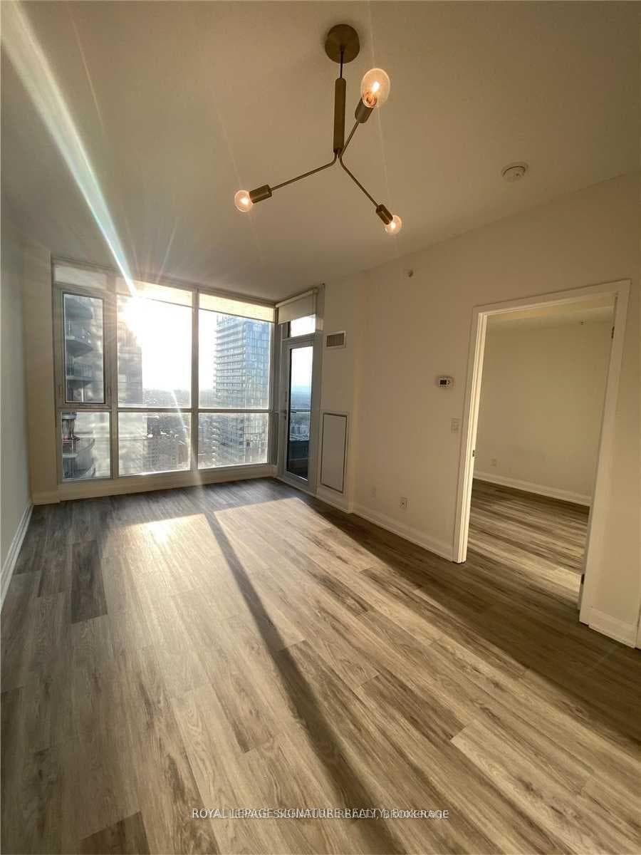 295 Adelaide Street Unit 3410 photo 9