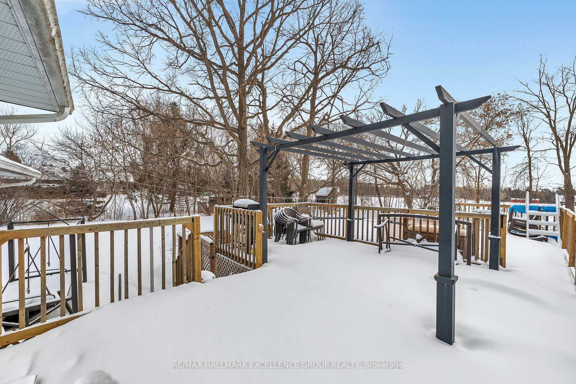 8 Charlebois Drive photo 25