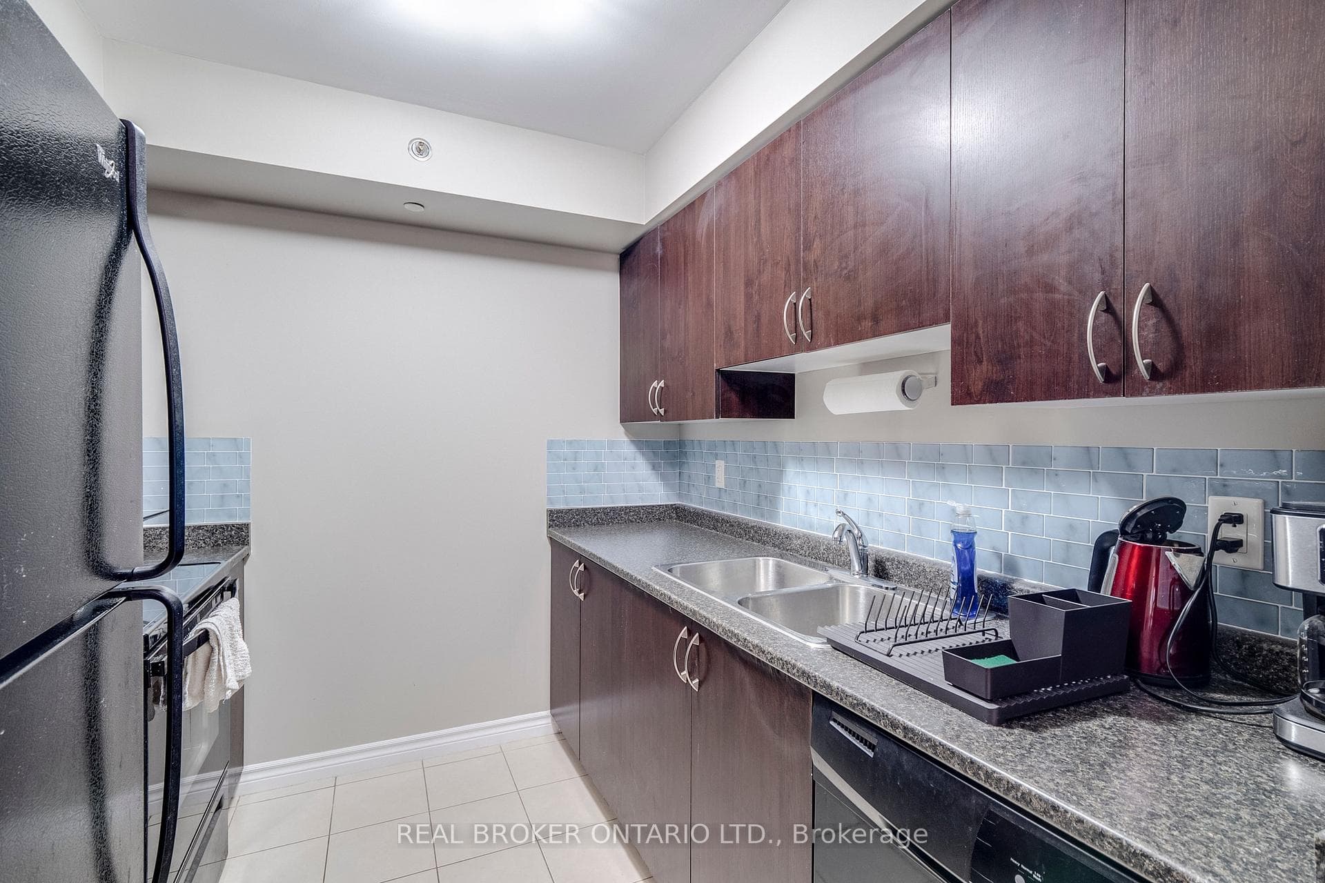 35 Saranac Boulevard Unit 225 photo 8
