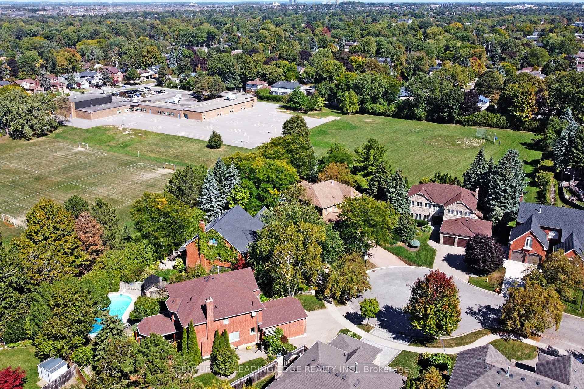 22 Amberwood Court photo 50