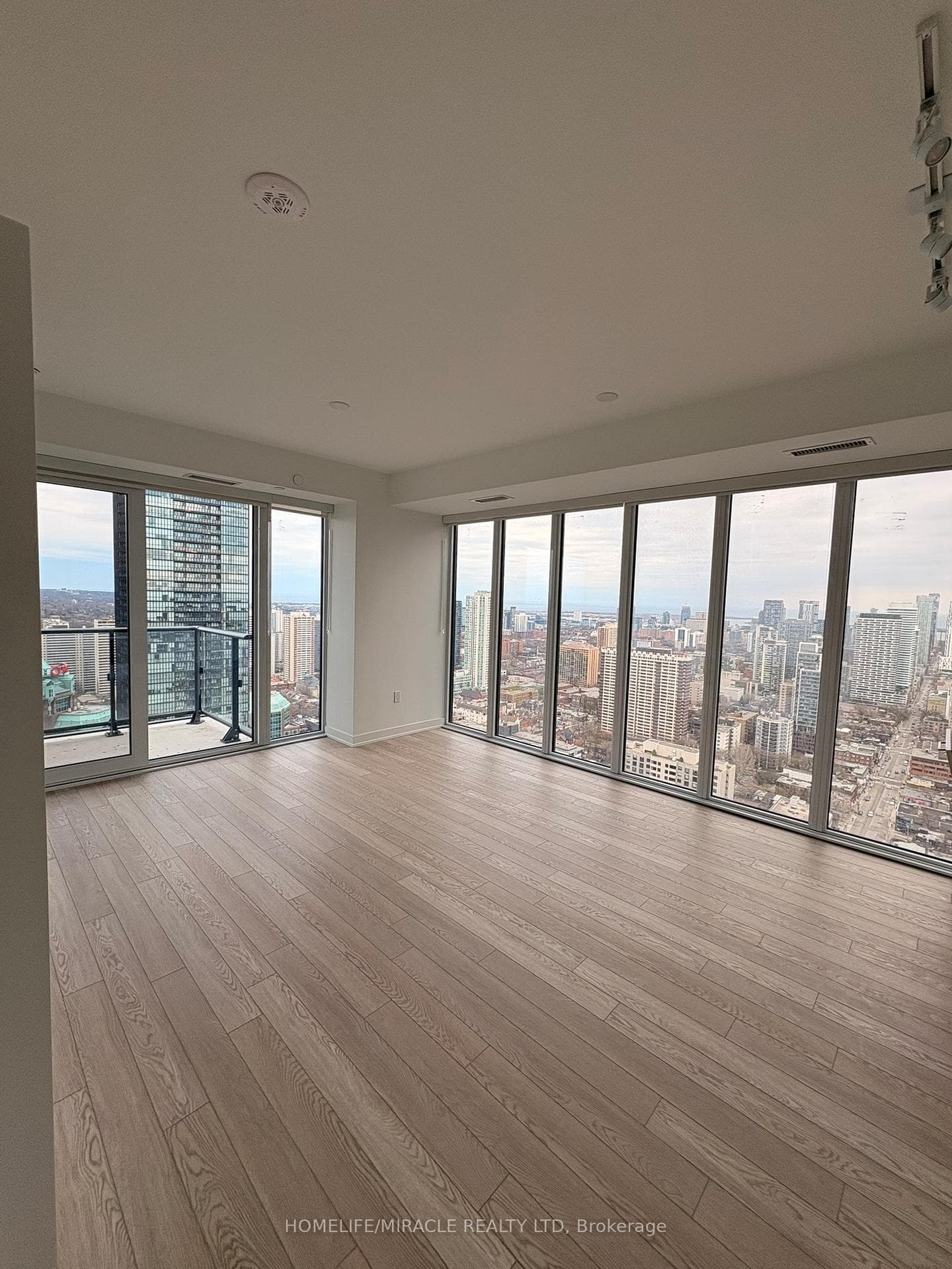 634 church Street Unit 3709 photo 13