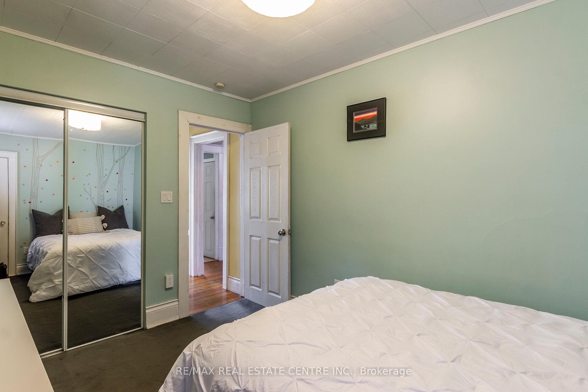 139 Barclay Street photo 16