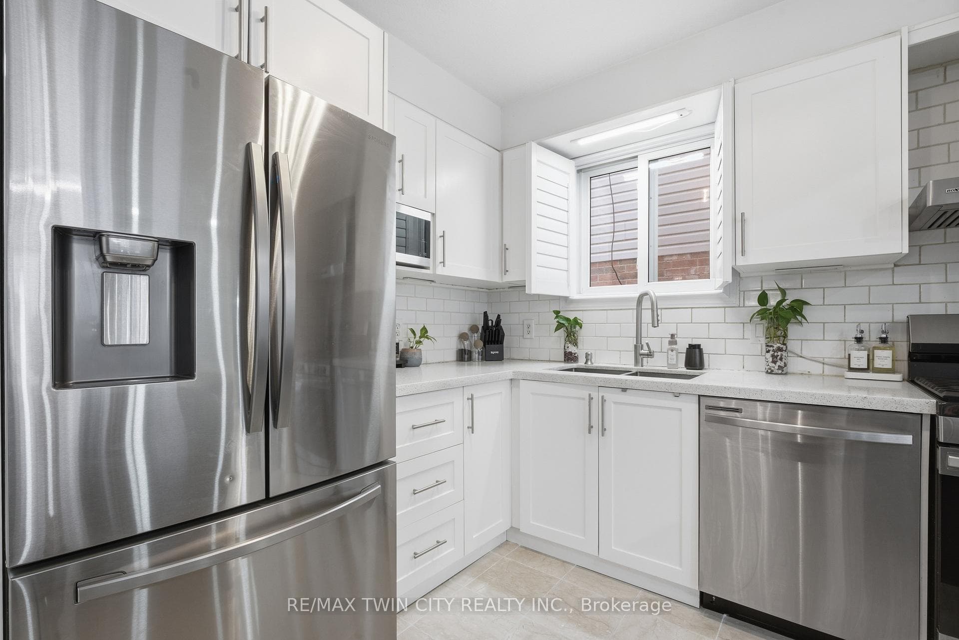 67 Bridlewreath Street photo 9