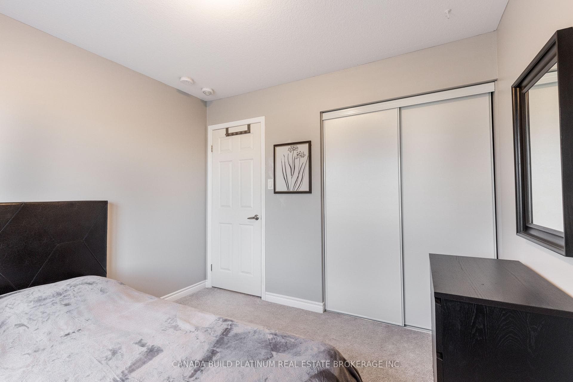 21 Outlook Terrace photo 18