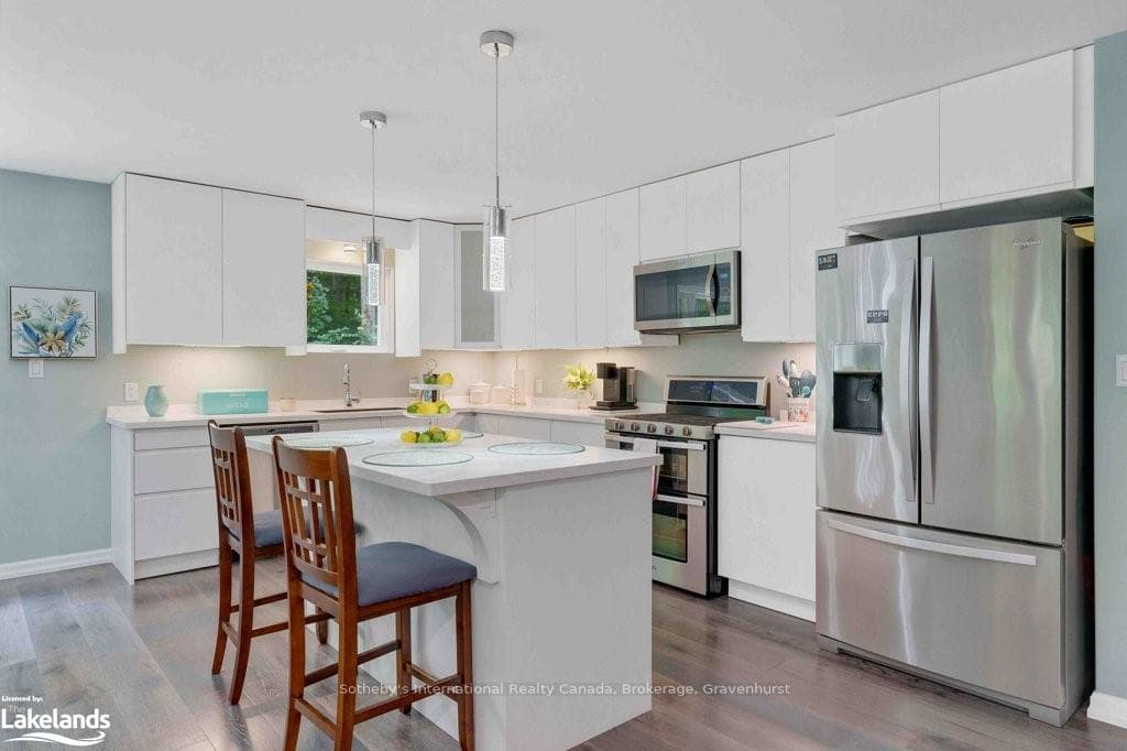 190 FOREST GLEN Drive photo 12