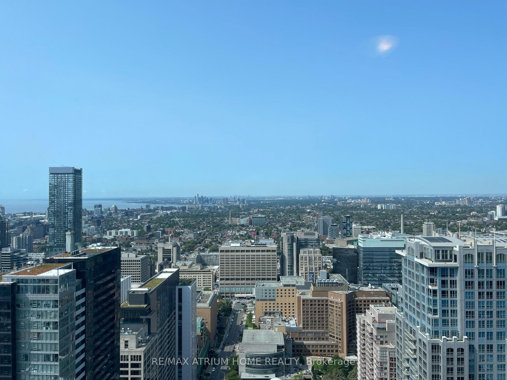 386 Yonge Street Unit 5112 photo 2