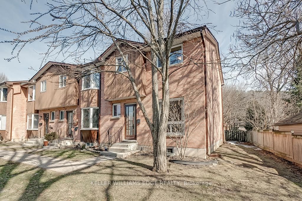 42 Brock Street Unit 10 photo 3
