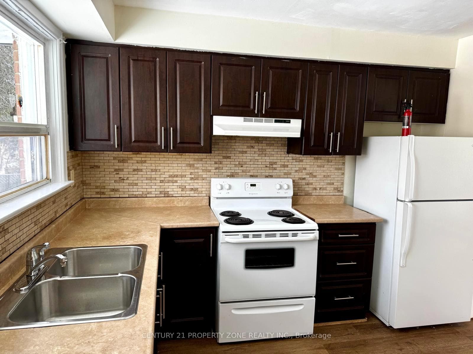15 Carney Road photo 9