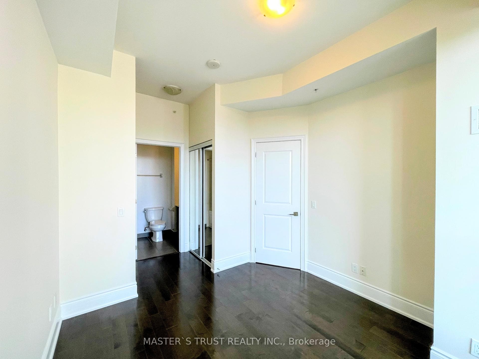 23 Glebe Road Unit 917 photo 9