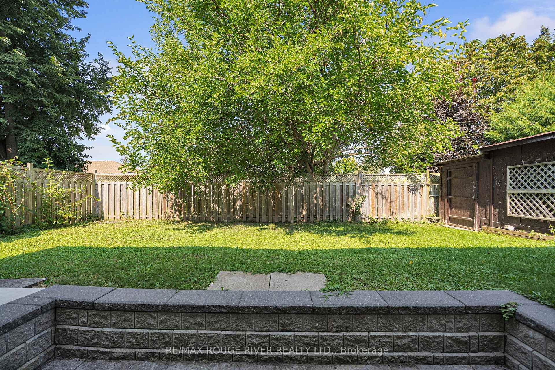 599 Otonabee Drive Unit Main photo 40