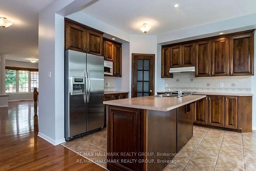 135 Stedman Street photo 7