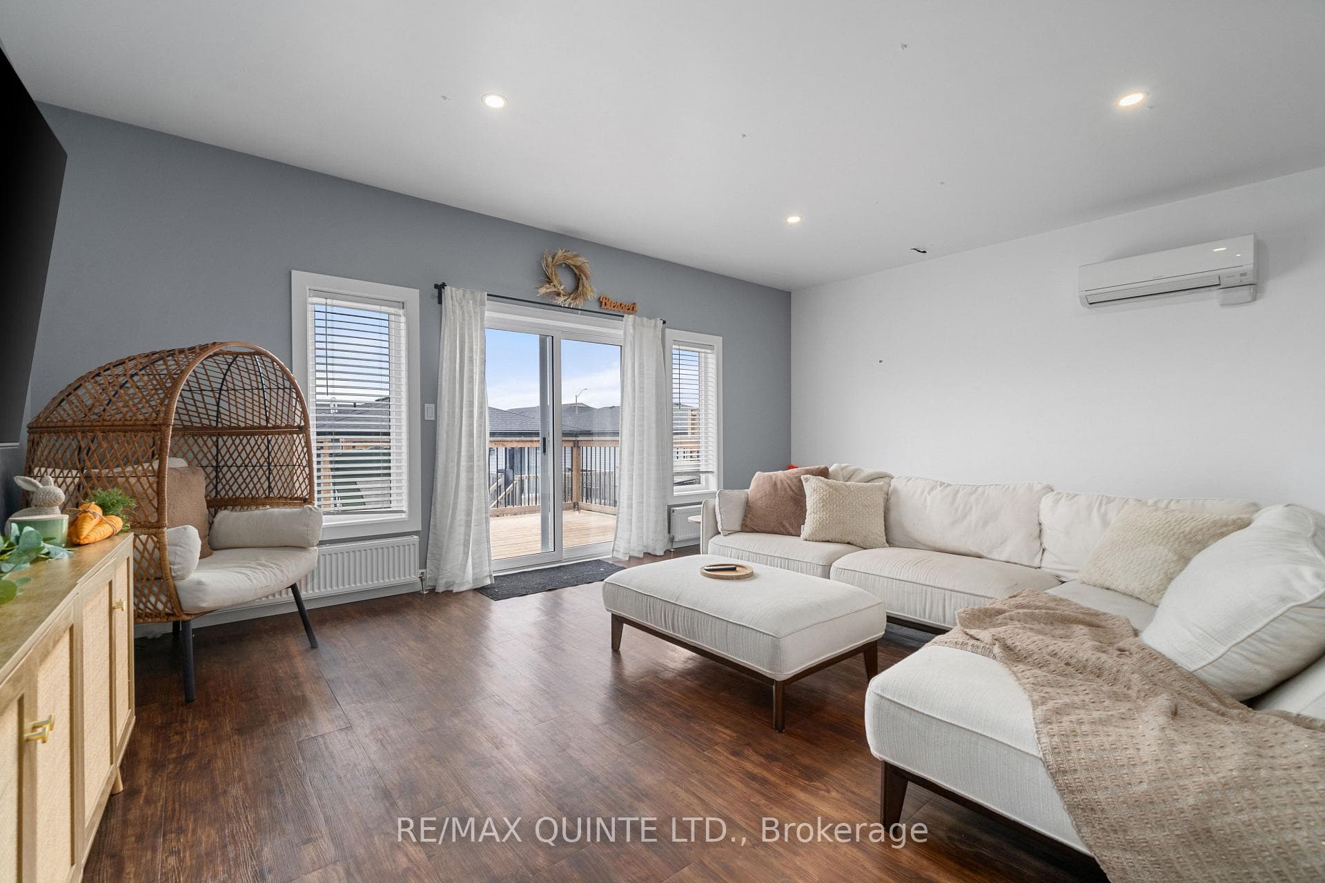 10 Lehtinen Crescent Unit A & B photo 15