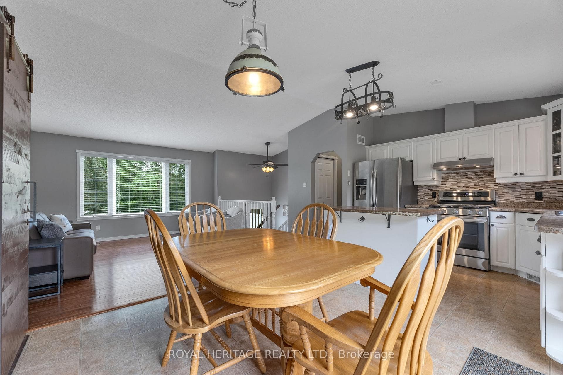 36 KENEDON Drive photo 15
