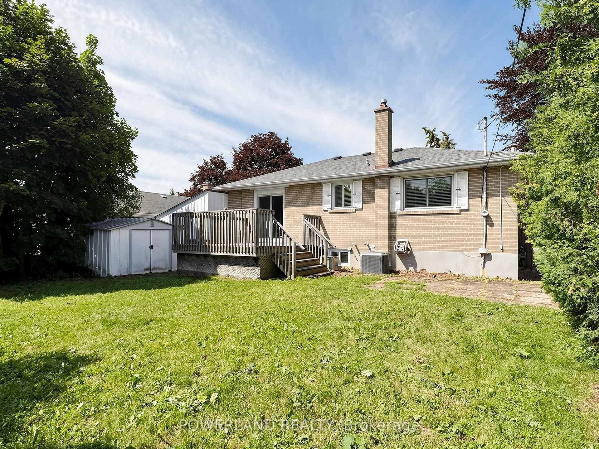 7 Laurentide Avenue photo 45