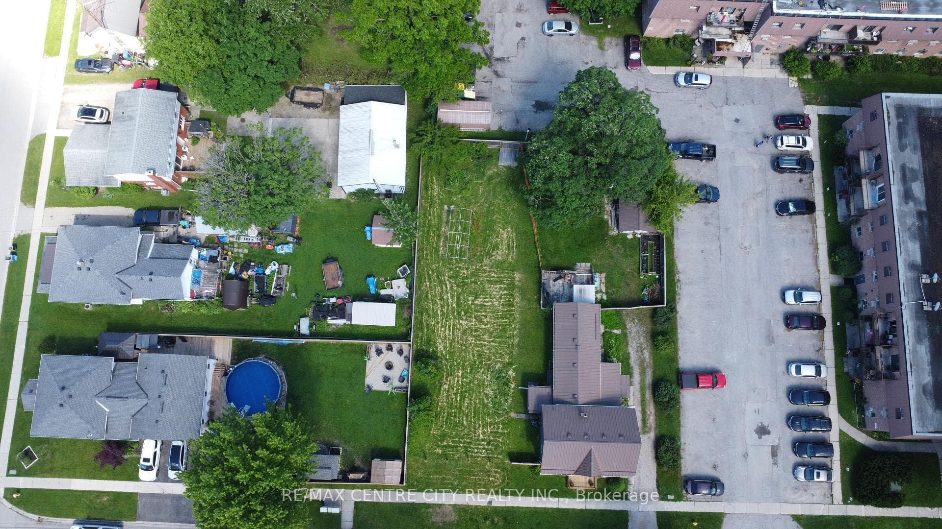 290 Carling Street photo 4