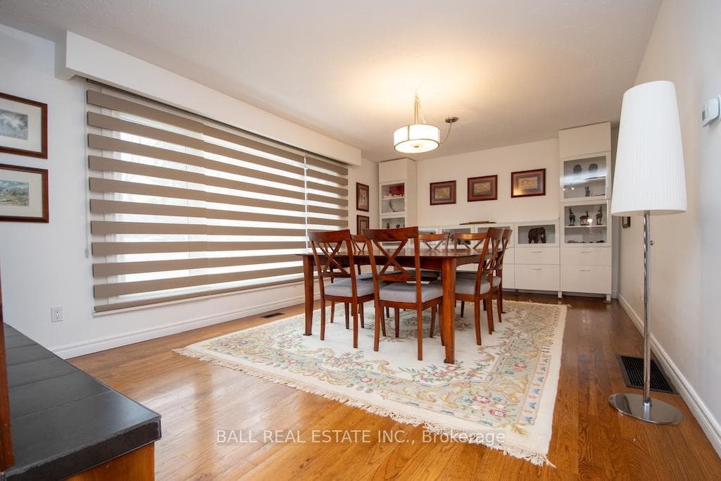868 Twomey Place photo 7