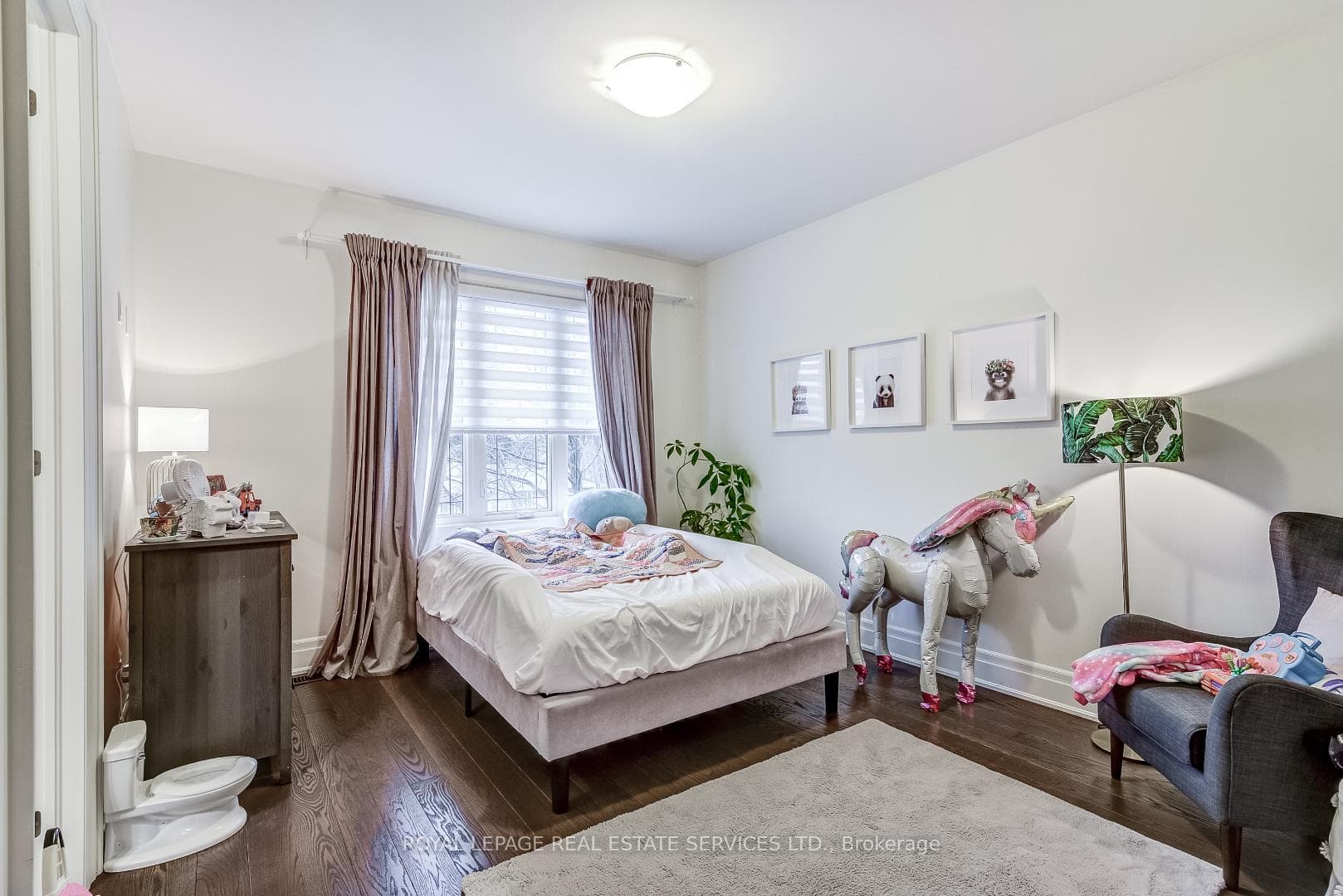 612 Byngmount Avenue photo 24