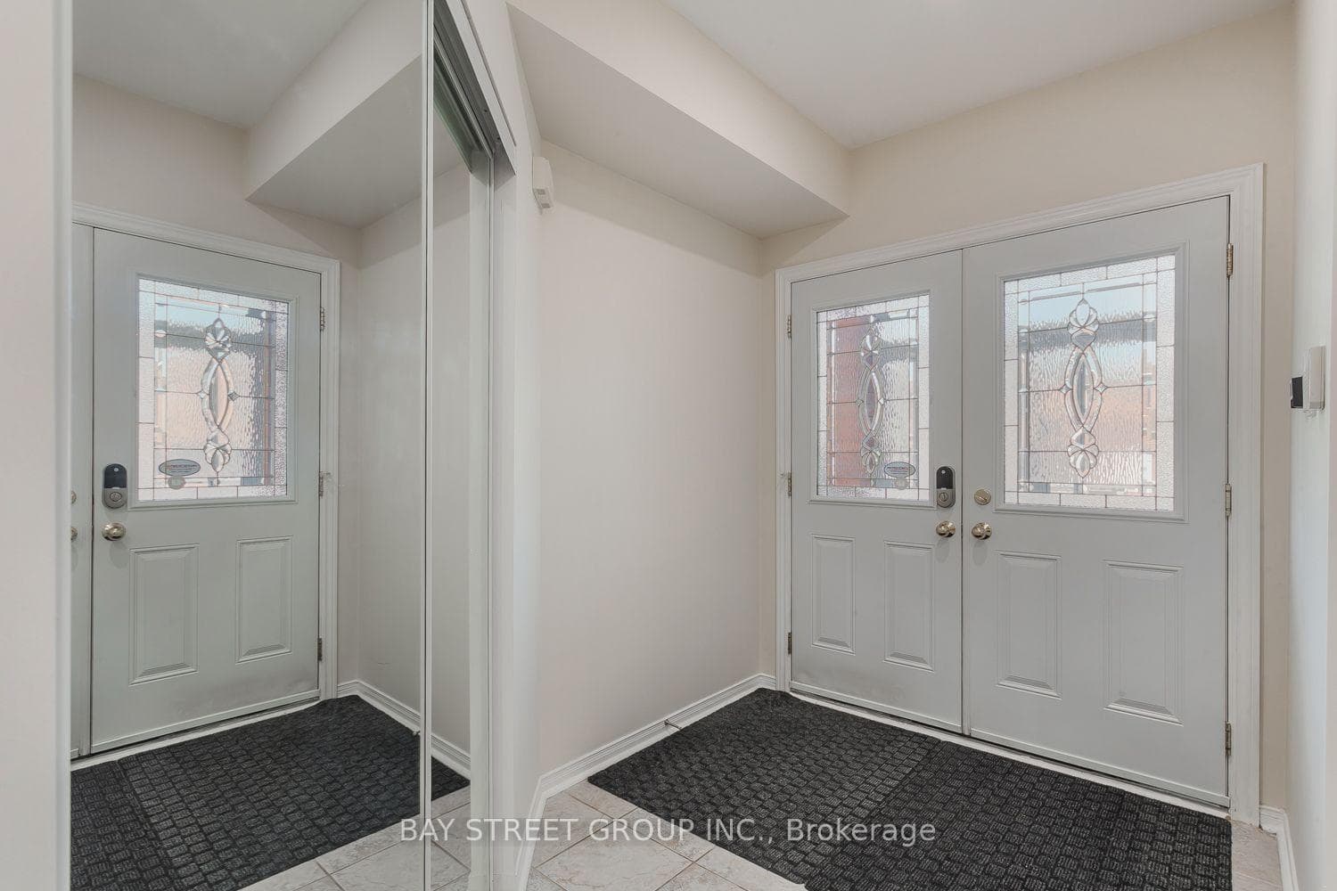 4882 Rosebush Road photo 3