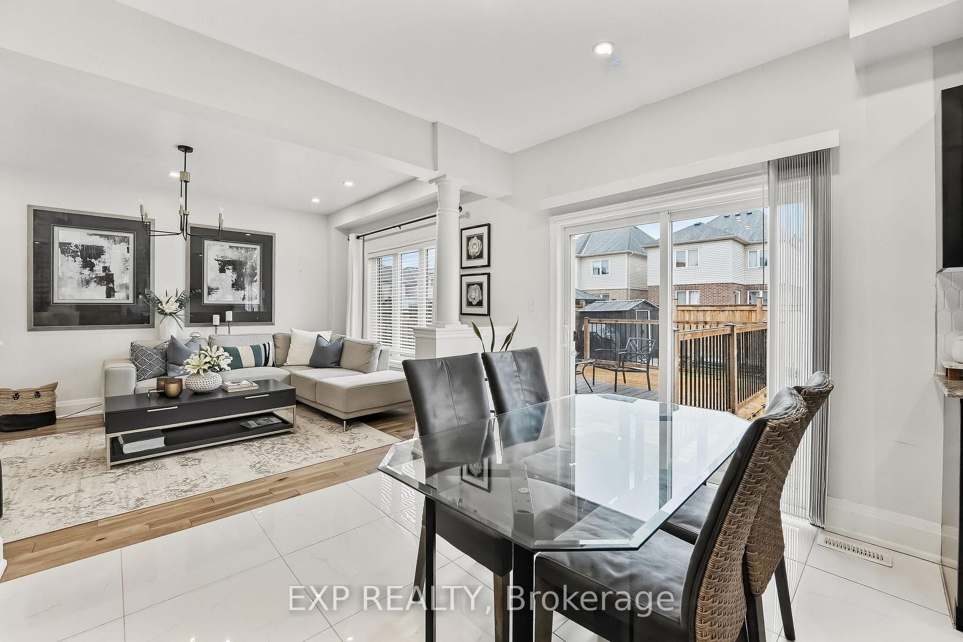 18 Henry Smith Avenue photo 16