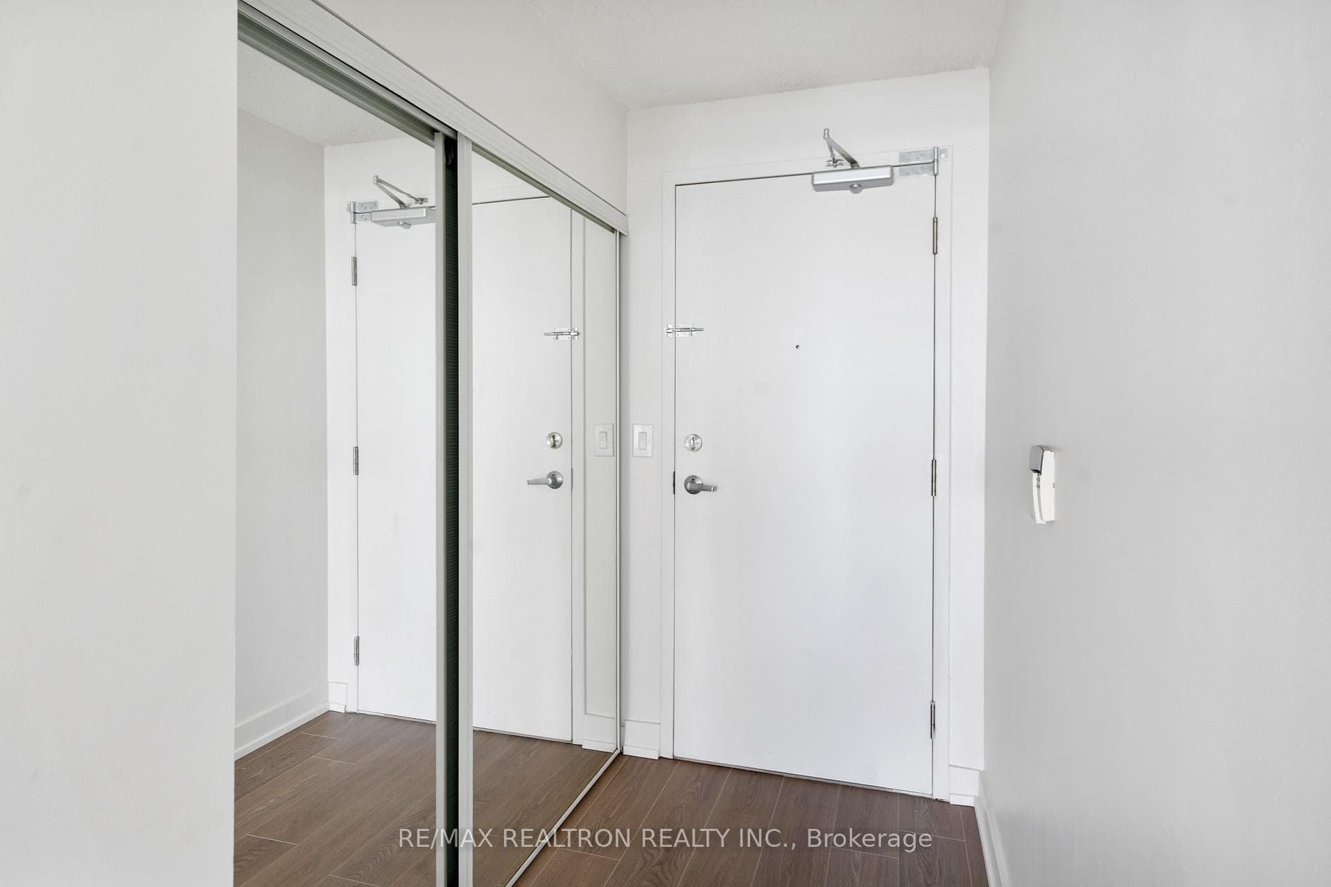 38 Lee Centre Drive Unit 3012 photo 5