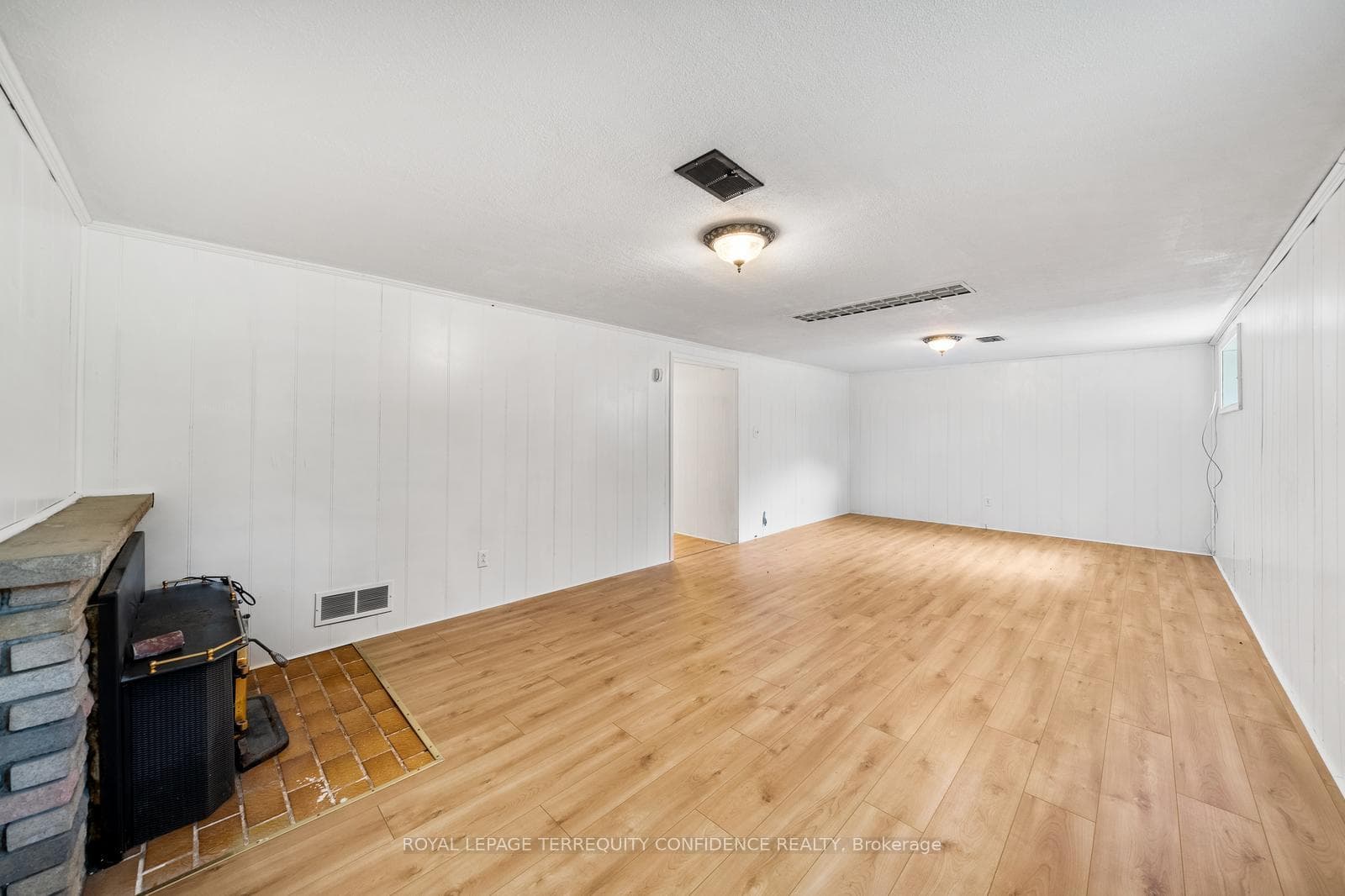 182 Betty Ann Drive photo 22