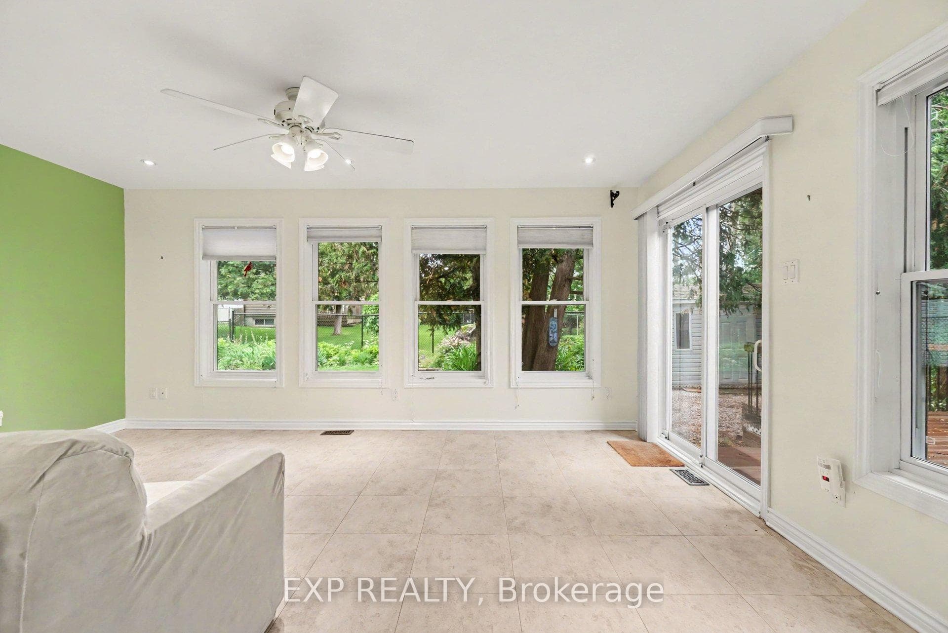 1021 Cadboro Road photo 23