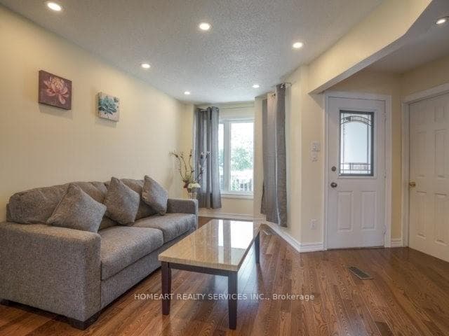 36 Swennen Drive Unit Upper photo 3