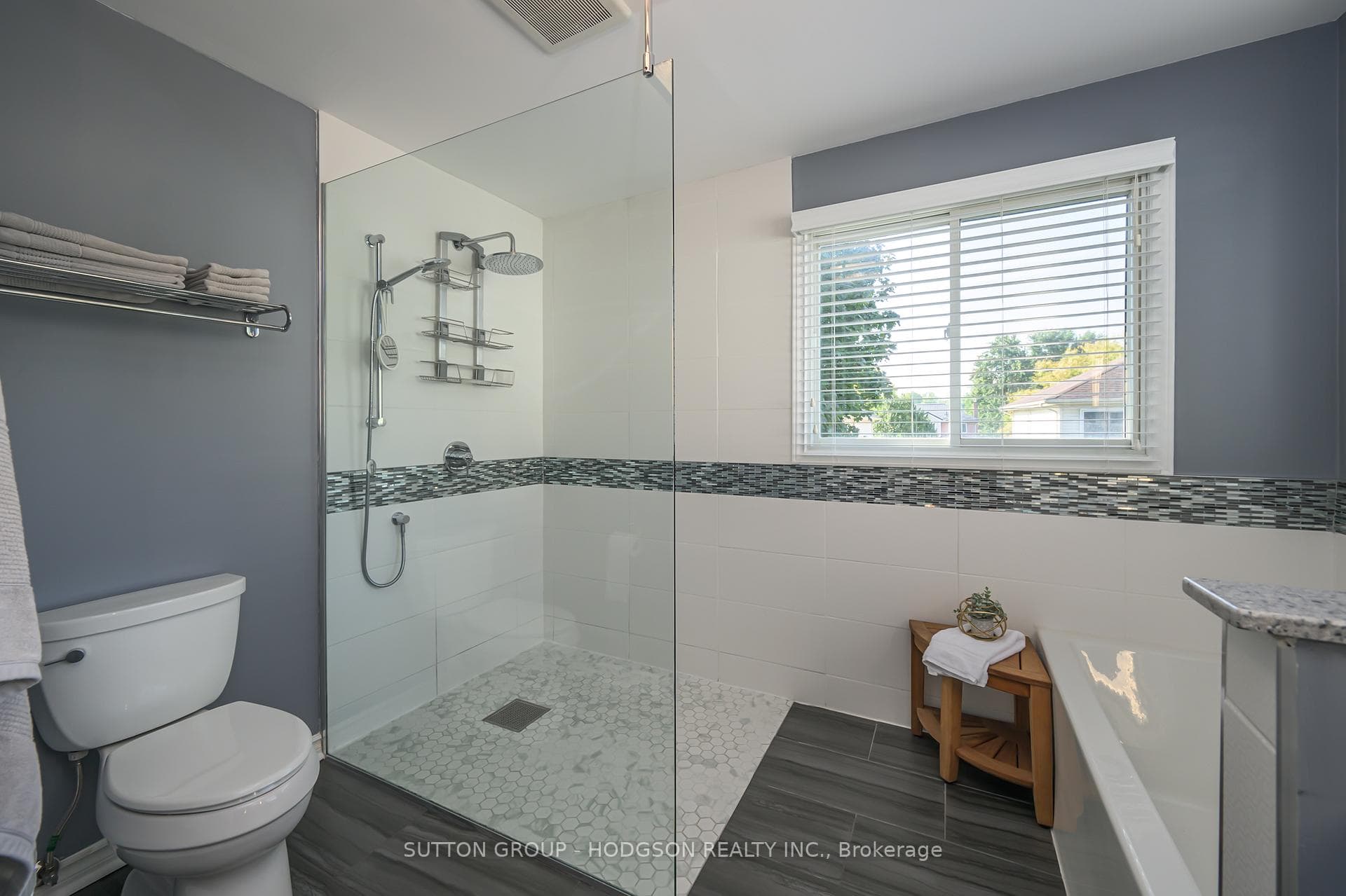 71 Laurel Crescent photo 21