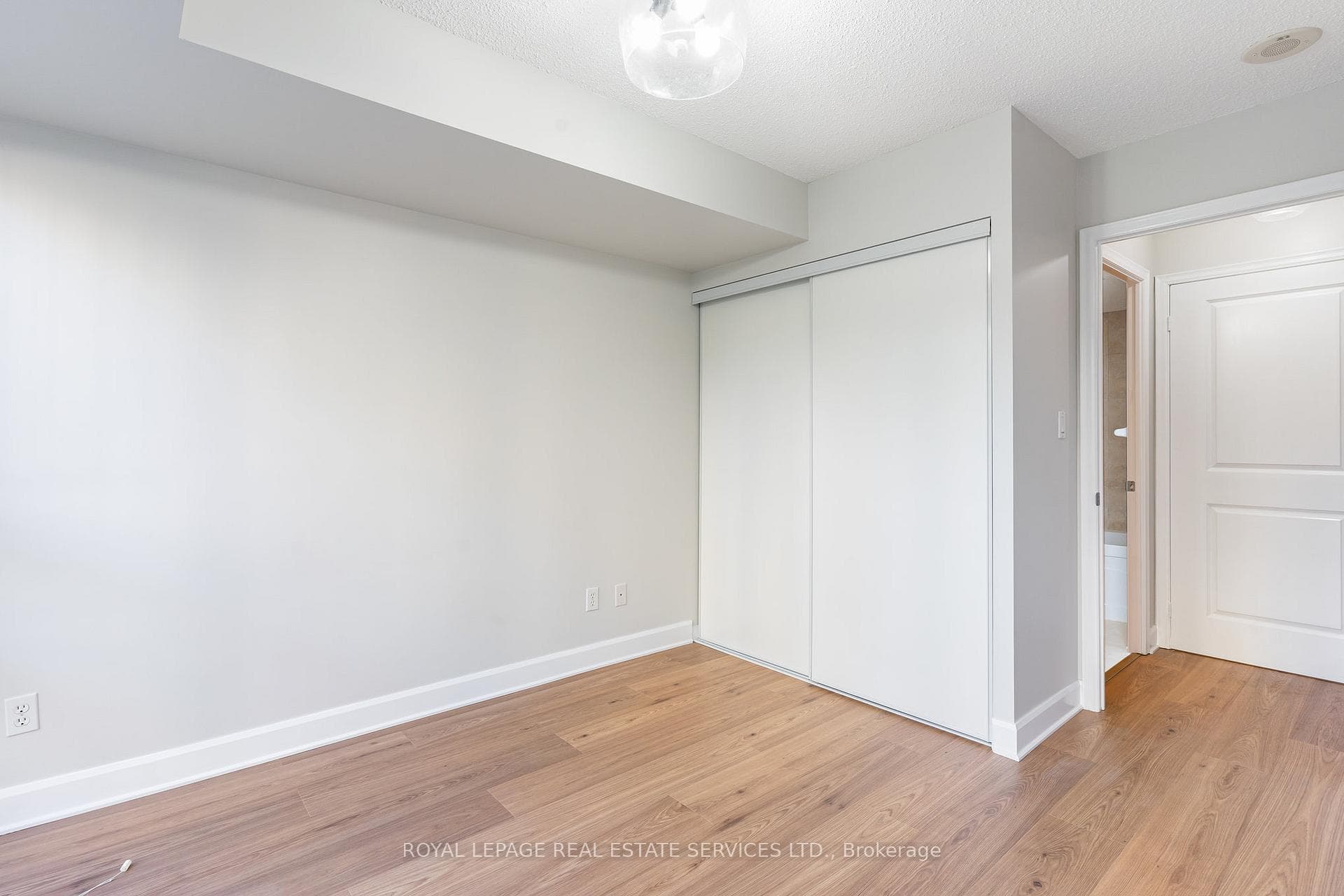 900 Mount Pleasant Road Unit 205 photo 12