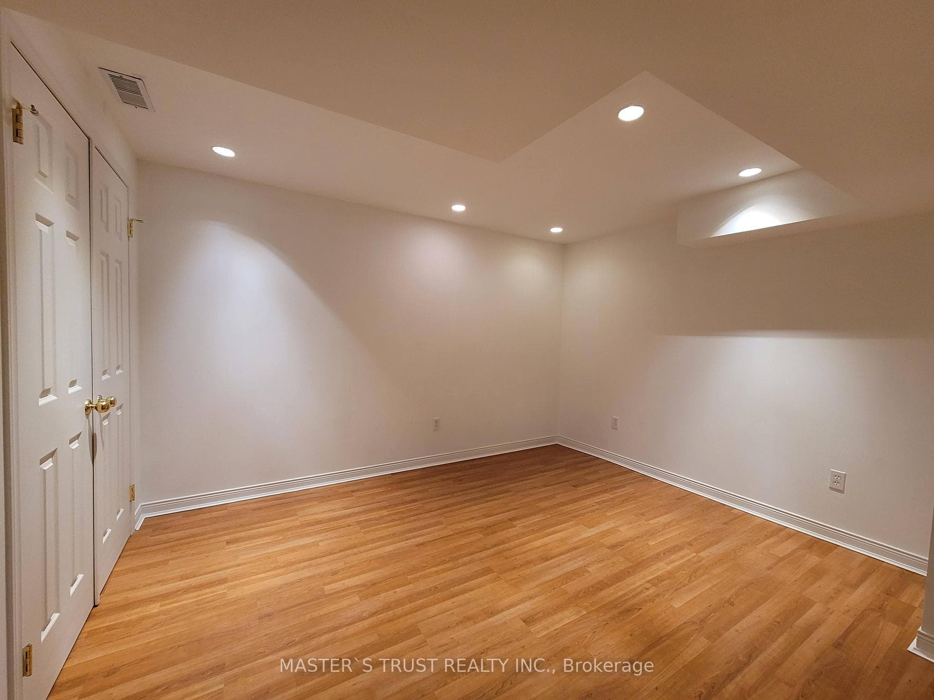 623 Carlton Road photo 26