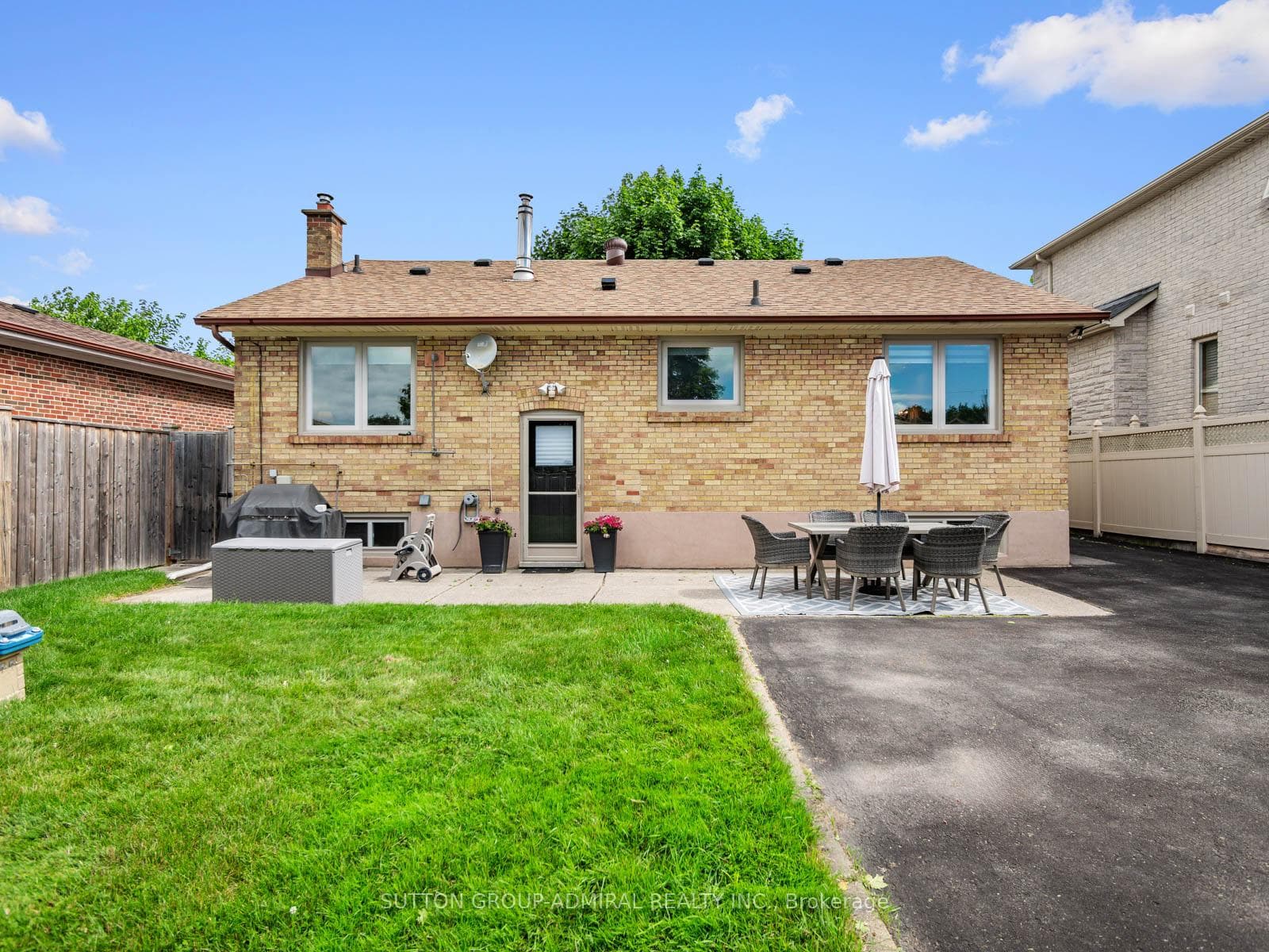 54 Exbury Road photo 32