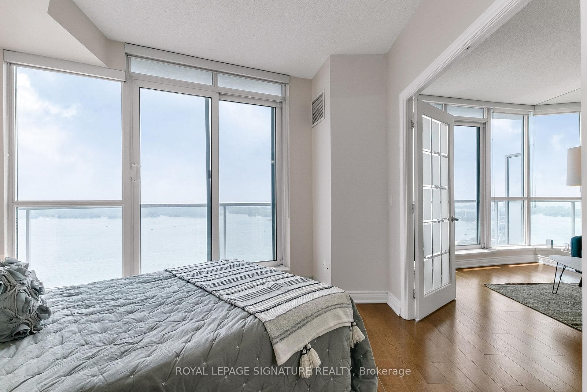 208 Queens Quay Unit 3107 photo 19