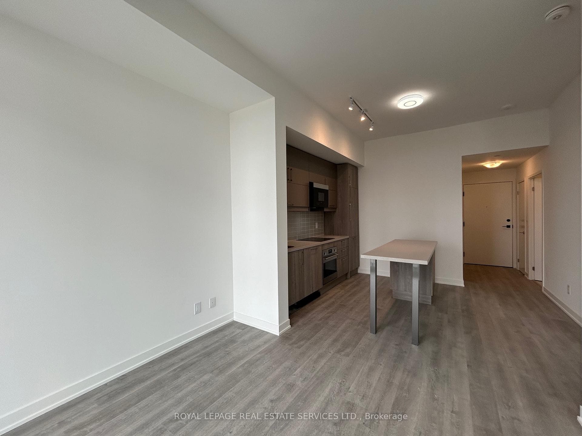 8119 Birchmount Road Unit A1402 photo 13