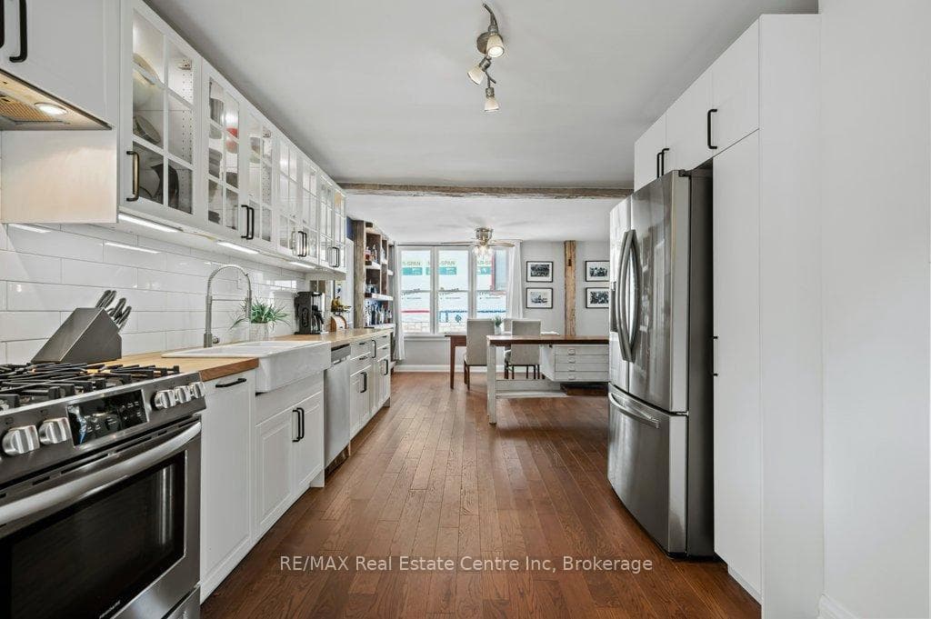 255 GOWRIE Street photo 8
