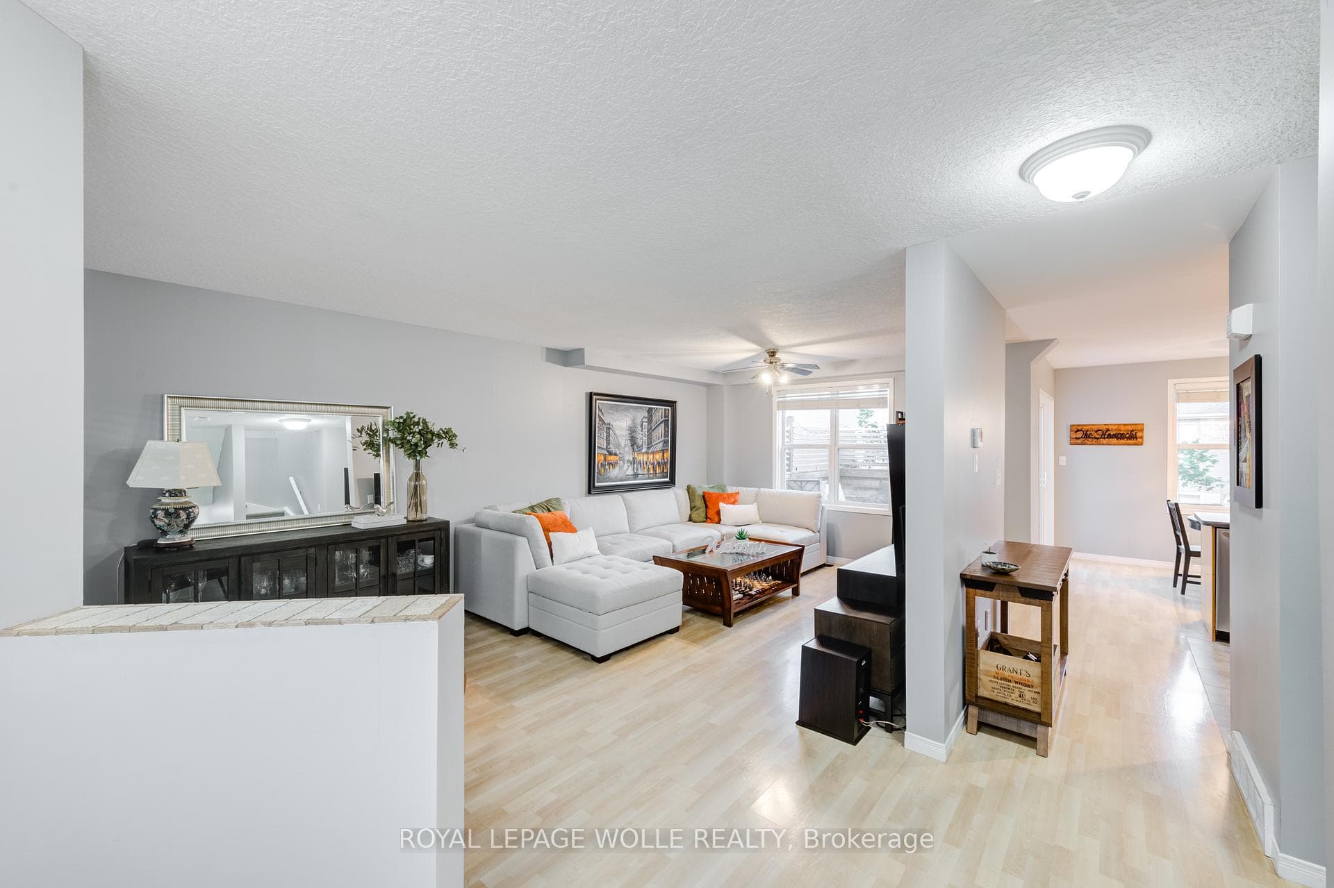 545 Sales Drive photo 4