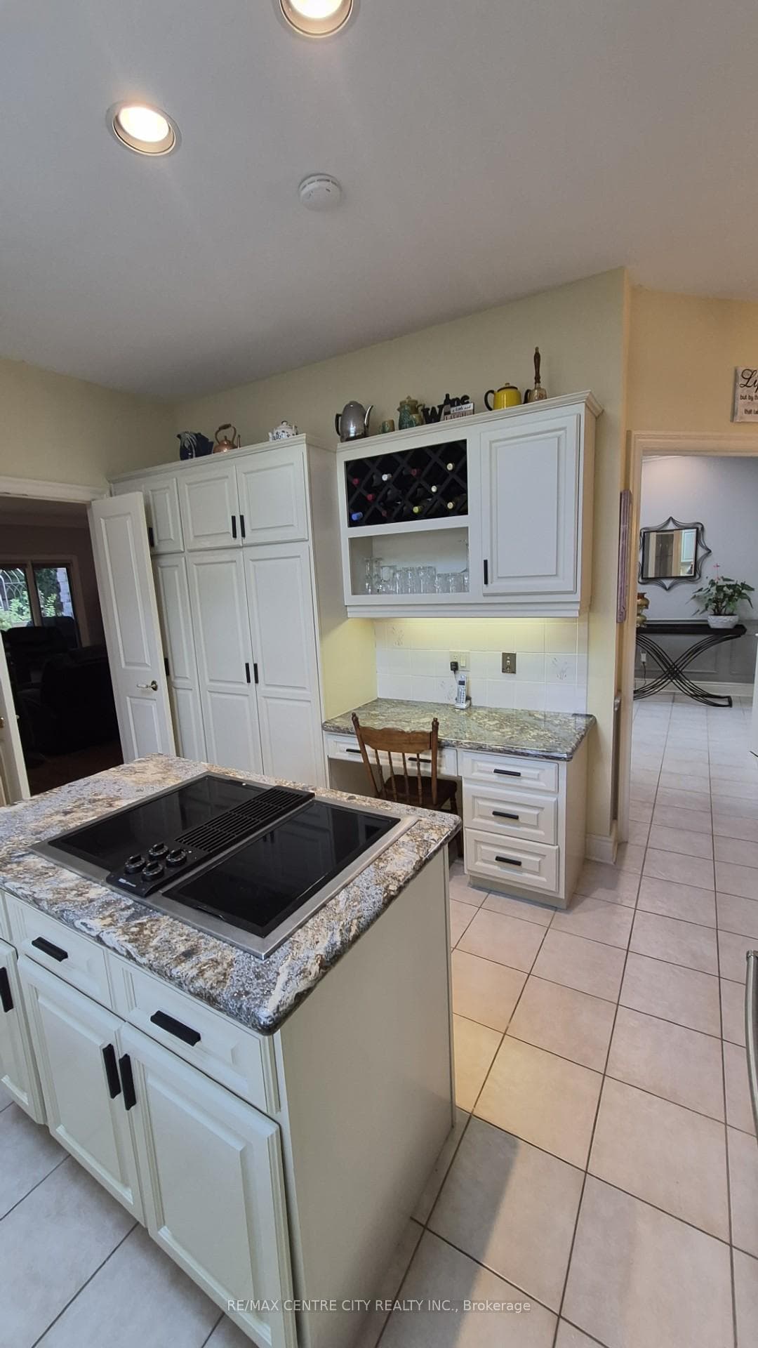 1200 Riverside Drive Unit 27 photo 7