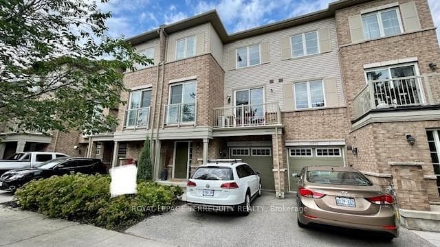 165 Hampshire Way Unit 152 photo 1