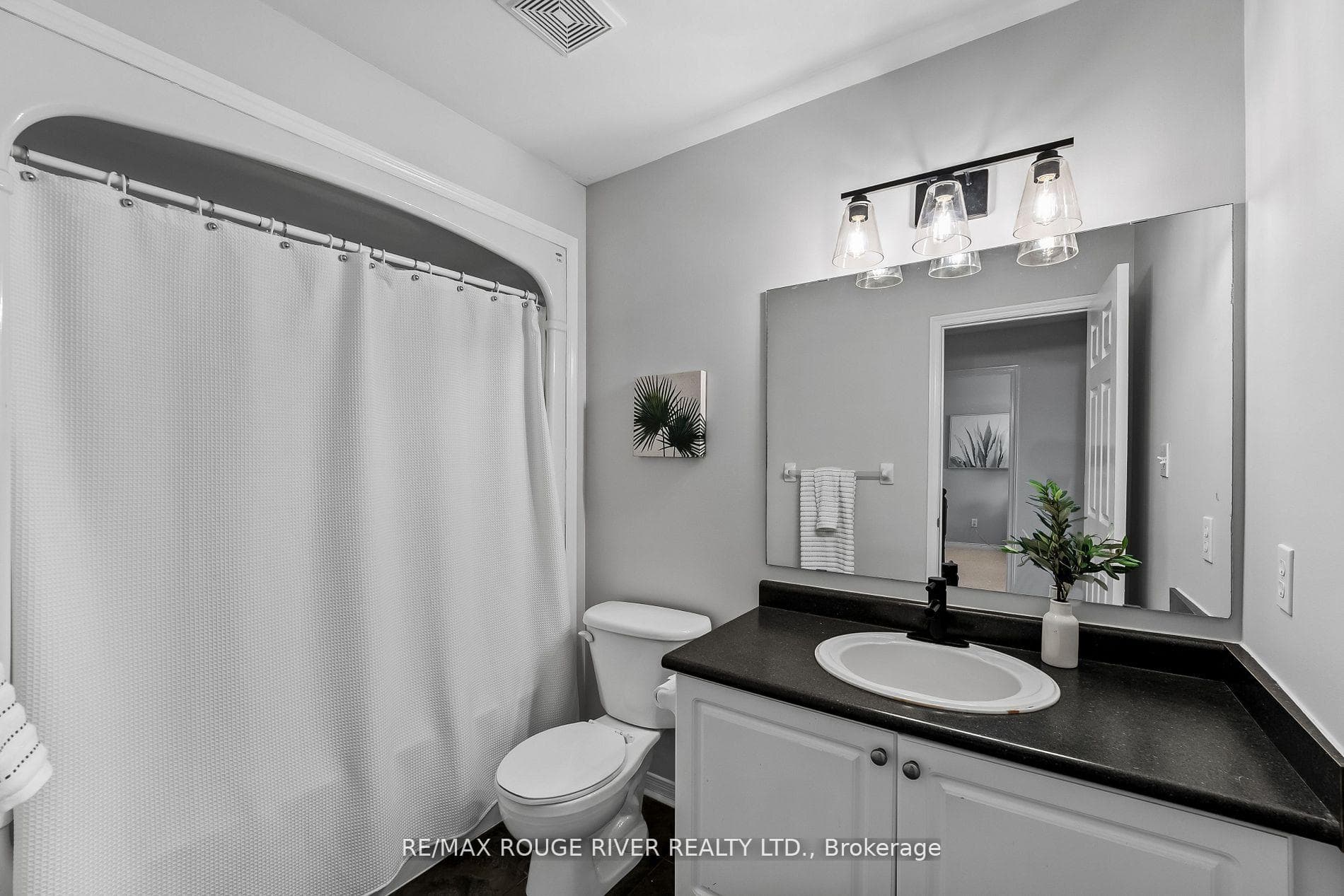 148 Goodwin Avenue photo 31