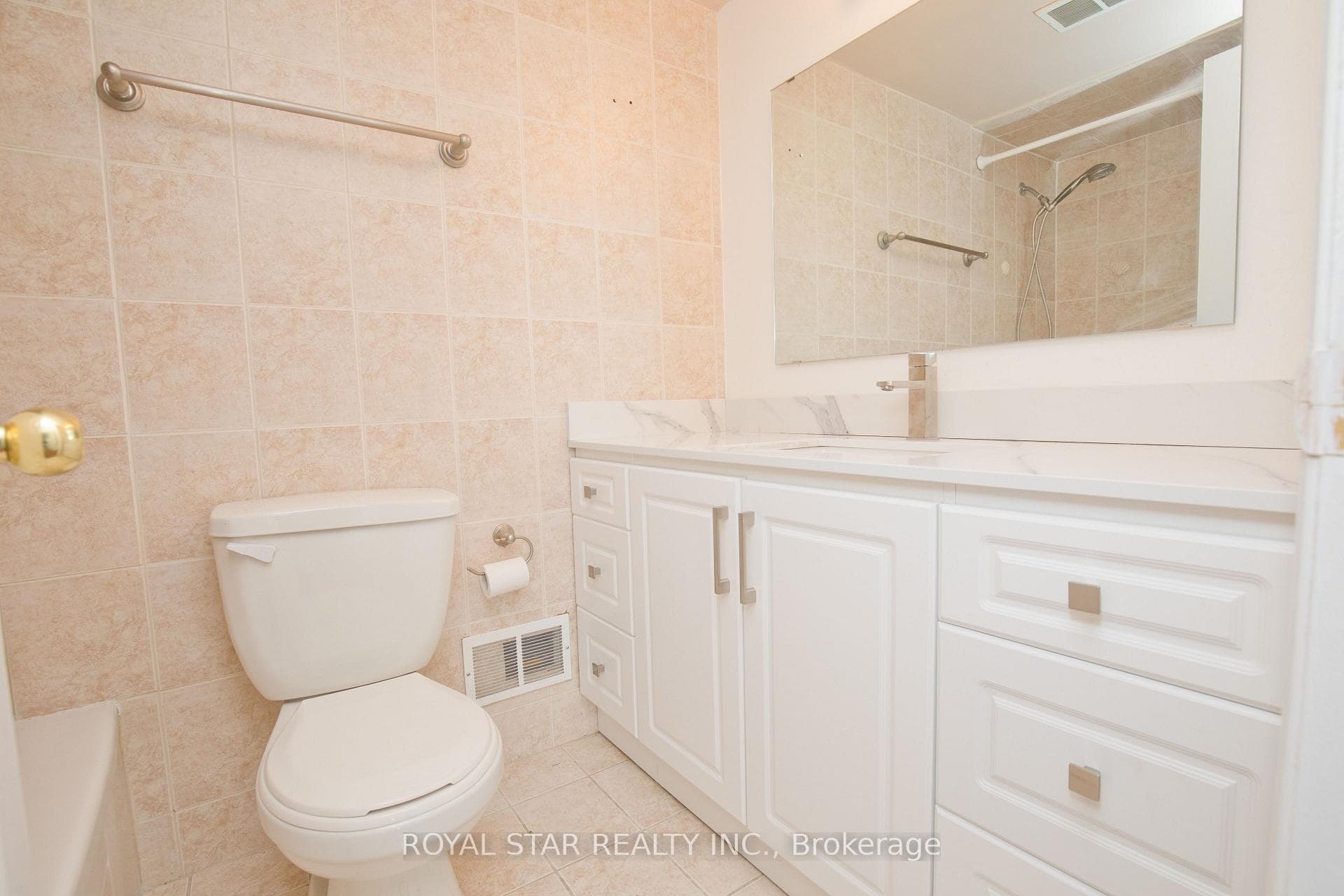 1535 Lakeshore Road Unit 1607 photo 27