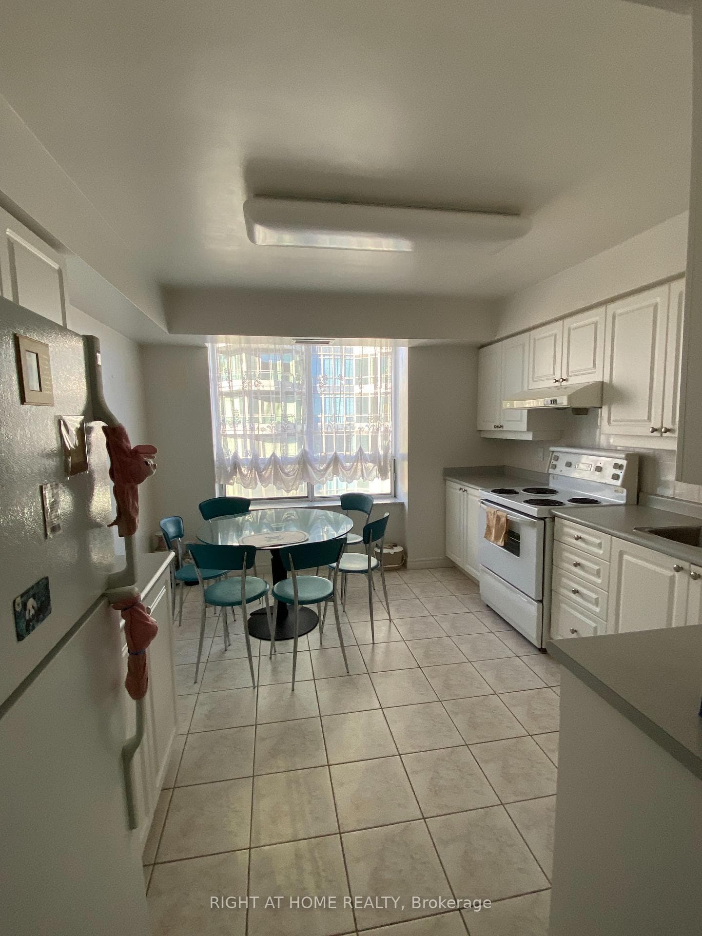 18 Sommerset Way Unit 2316 photo 10