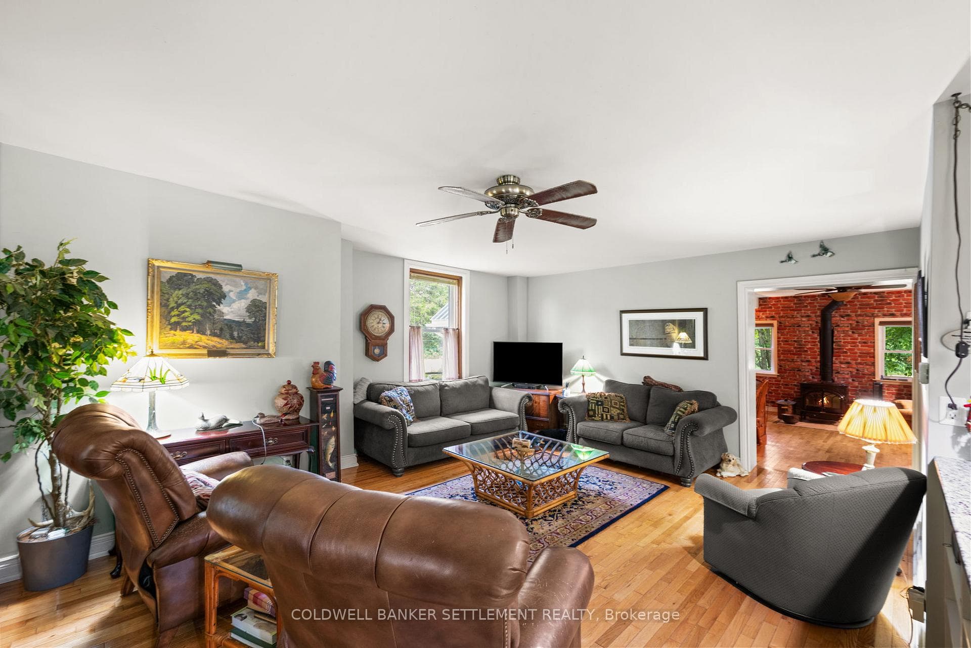 394 Elliott Road photo 18