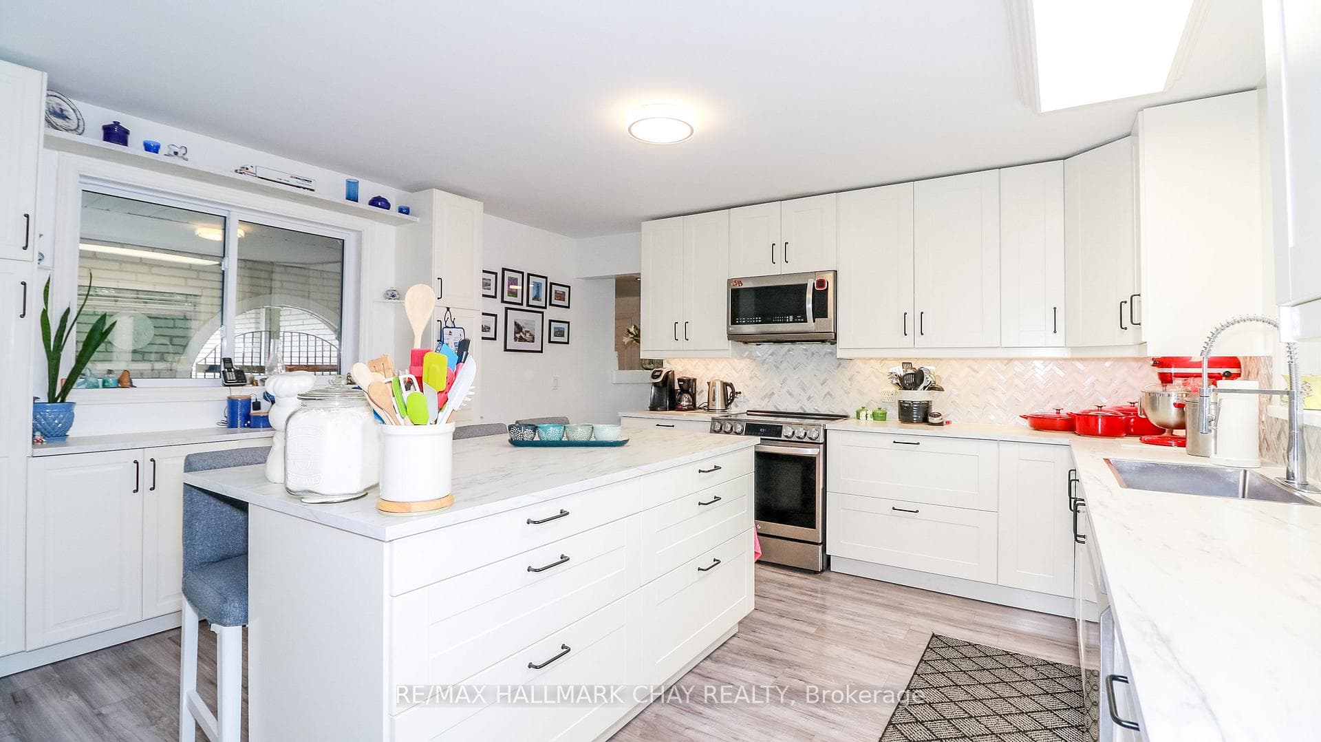 2733 Foxmead Road photo 5
