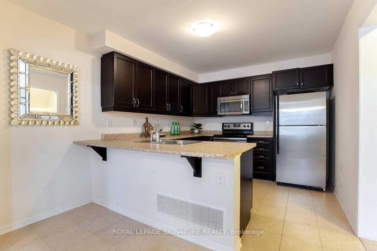 926 Nadalin Heights photo 13