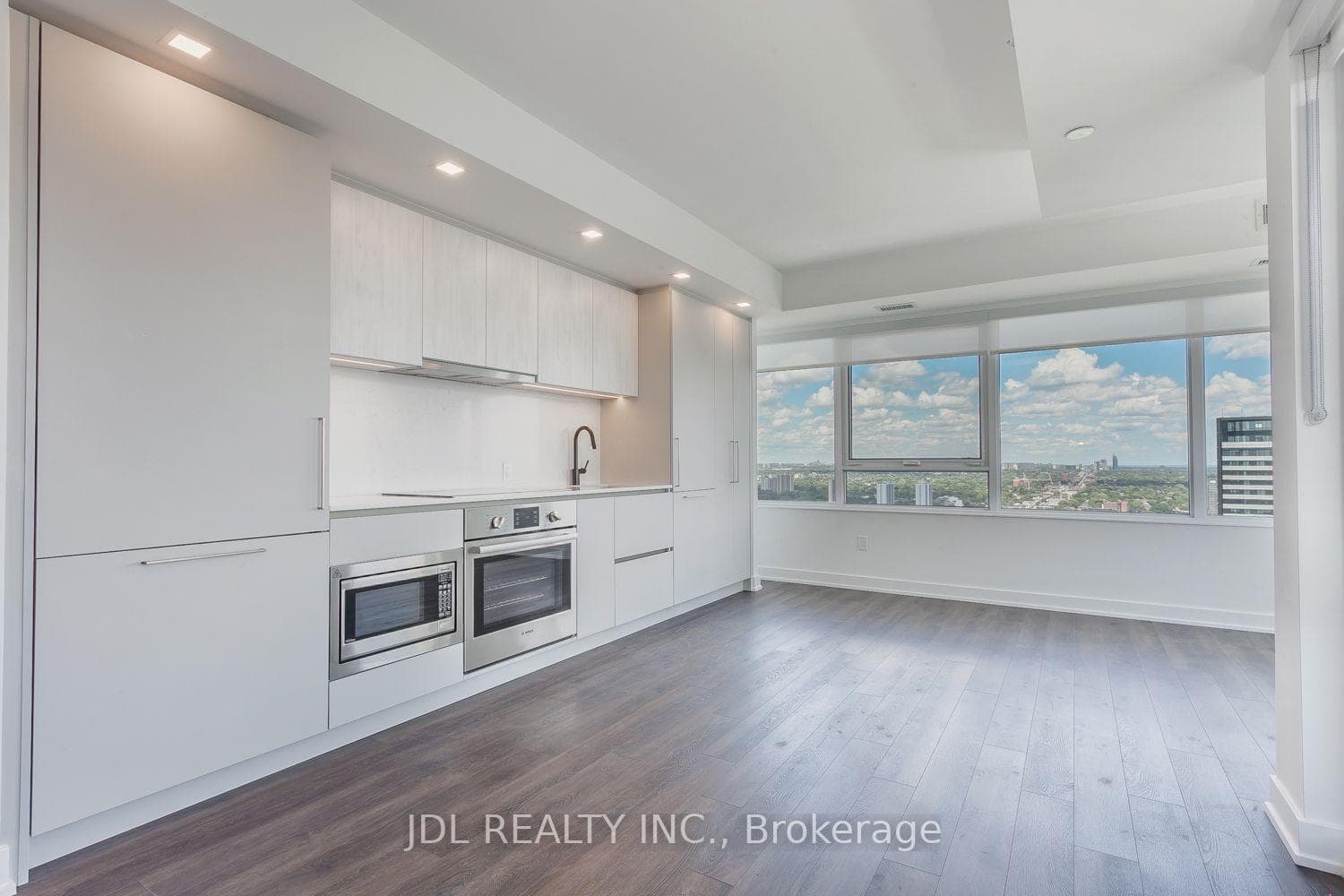 609 Sherbourne Street Unit 3709 photo 28