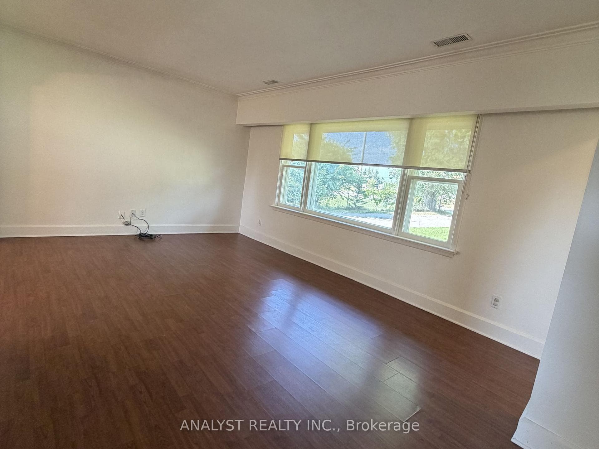 70 Simmons Street photo 26