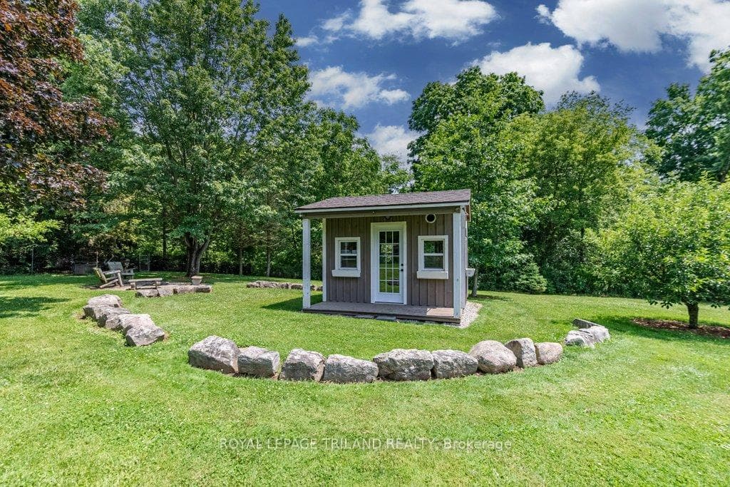 3045 Catherine Street photo 32
