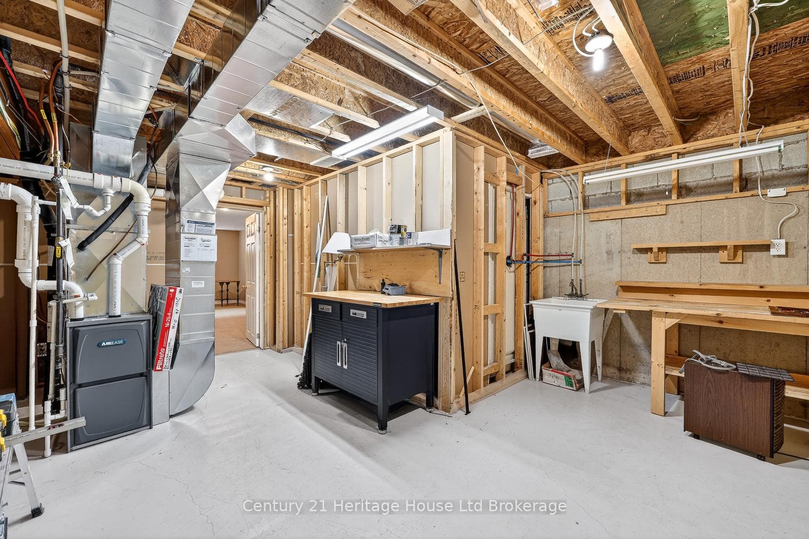 643 Southwood Way photo 26