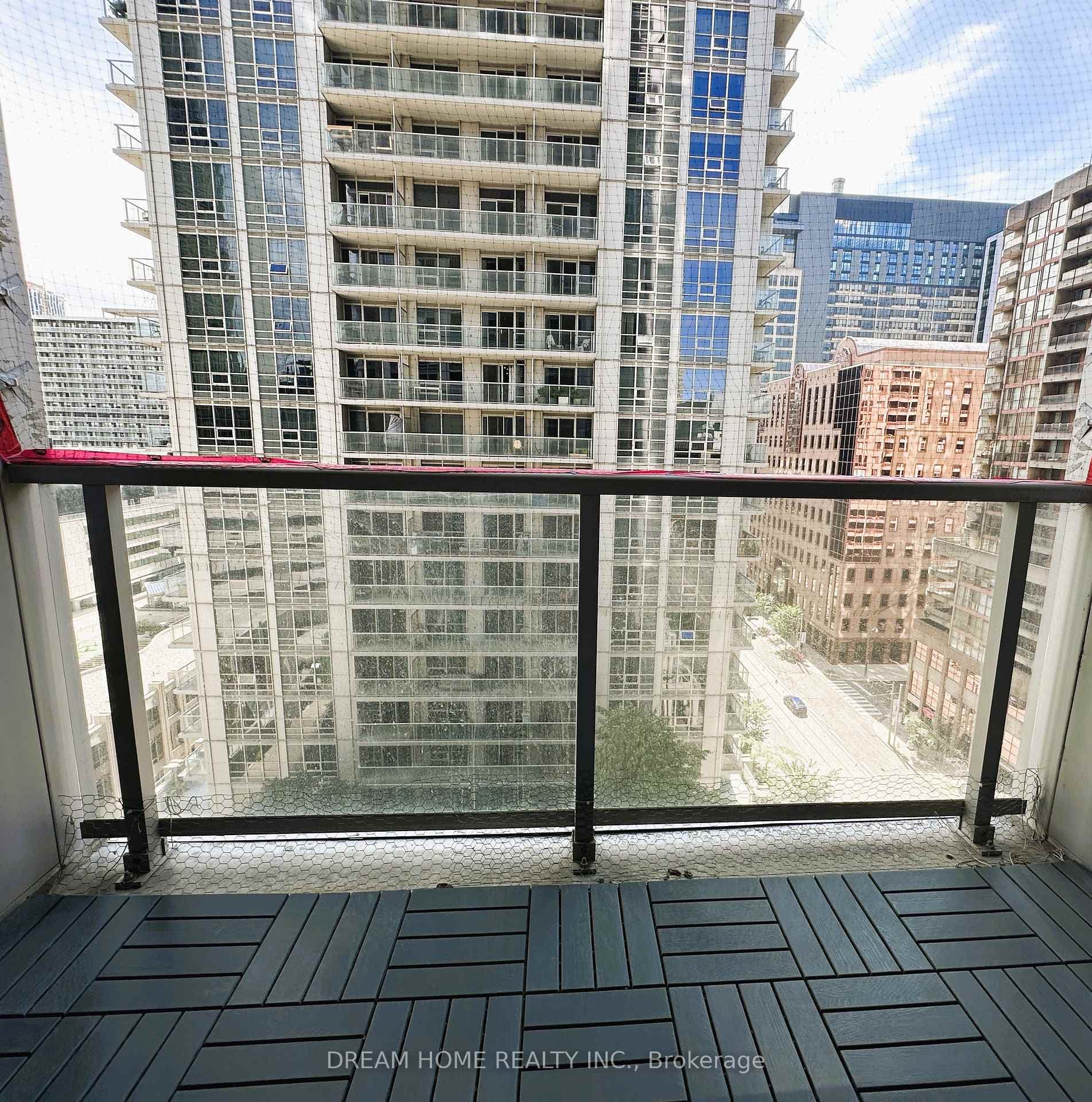 763 Bay Street Unit 1108 photo 18