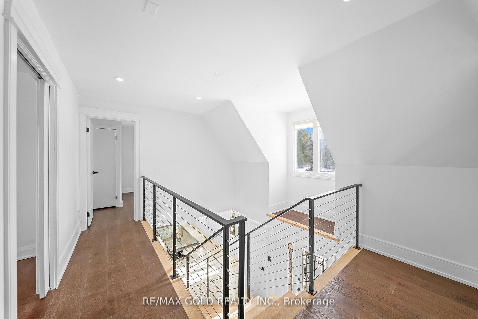 72 Goodfellow Crescent photo 31