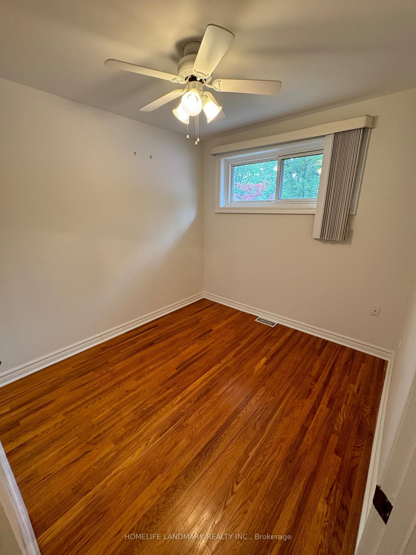 248 Axminster Drive photo 6